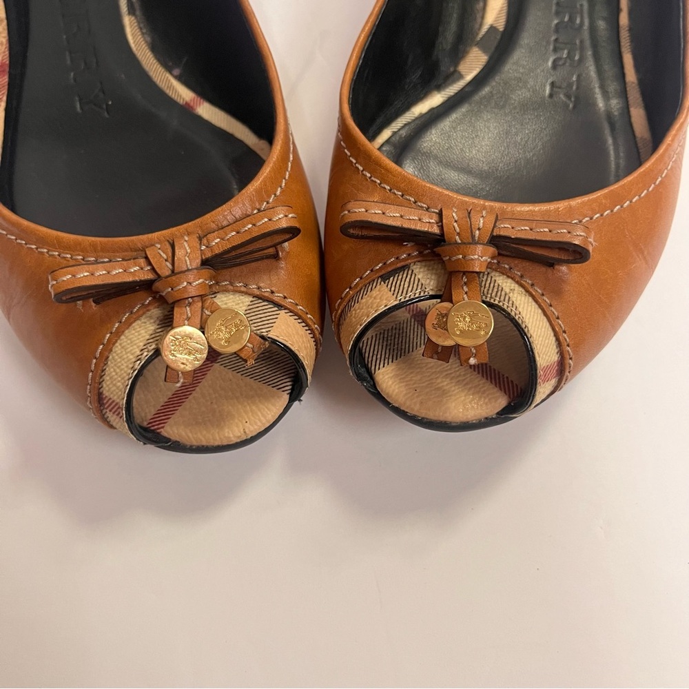 Burberry Bicolor Romsey Peep Toe Ballet Flats Size 38 - Picture 3 of 11